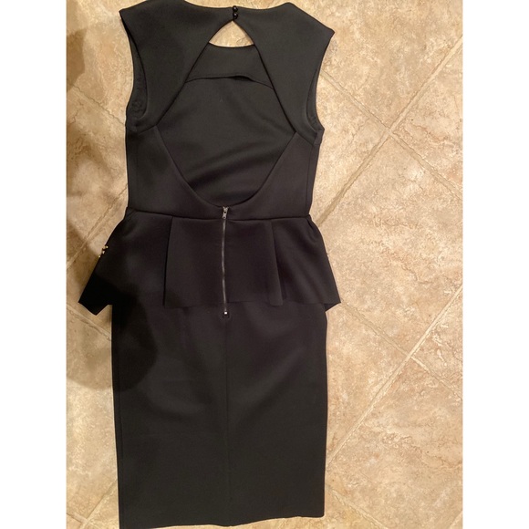 Dress - Picture 5 of 6